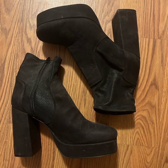 NWT Free People Suede Smyth Heeled Side Zip Black Booties Size 11 / 41 - Picture 5 of 8